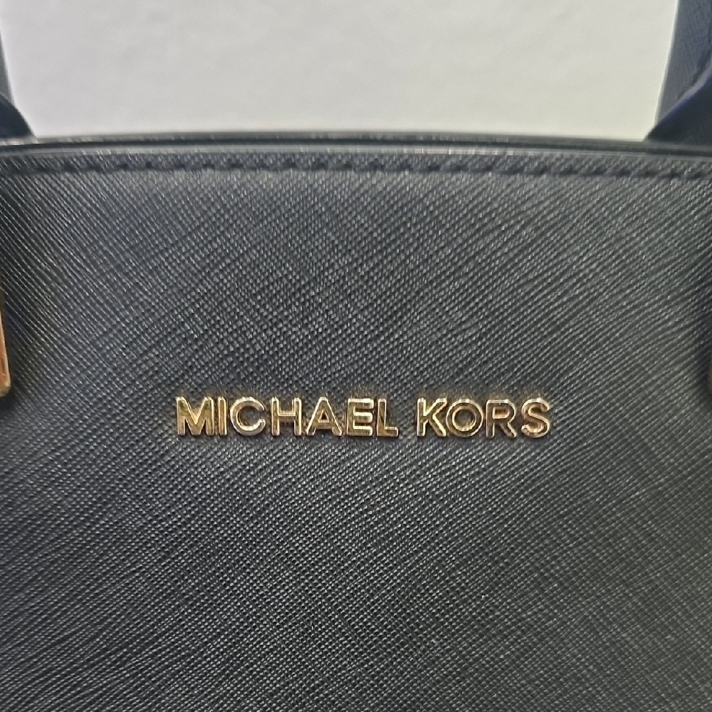 Michael Kors Selma Black Saffiano Leather Satchel Gold Hardware - Picture 5 of 11